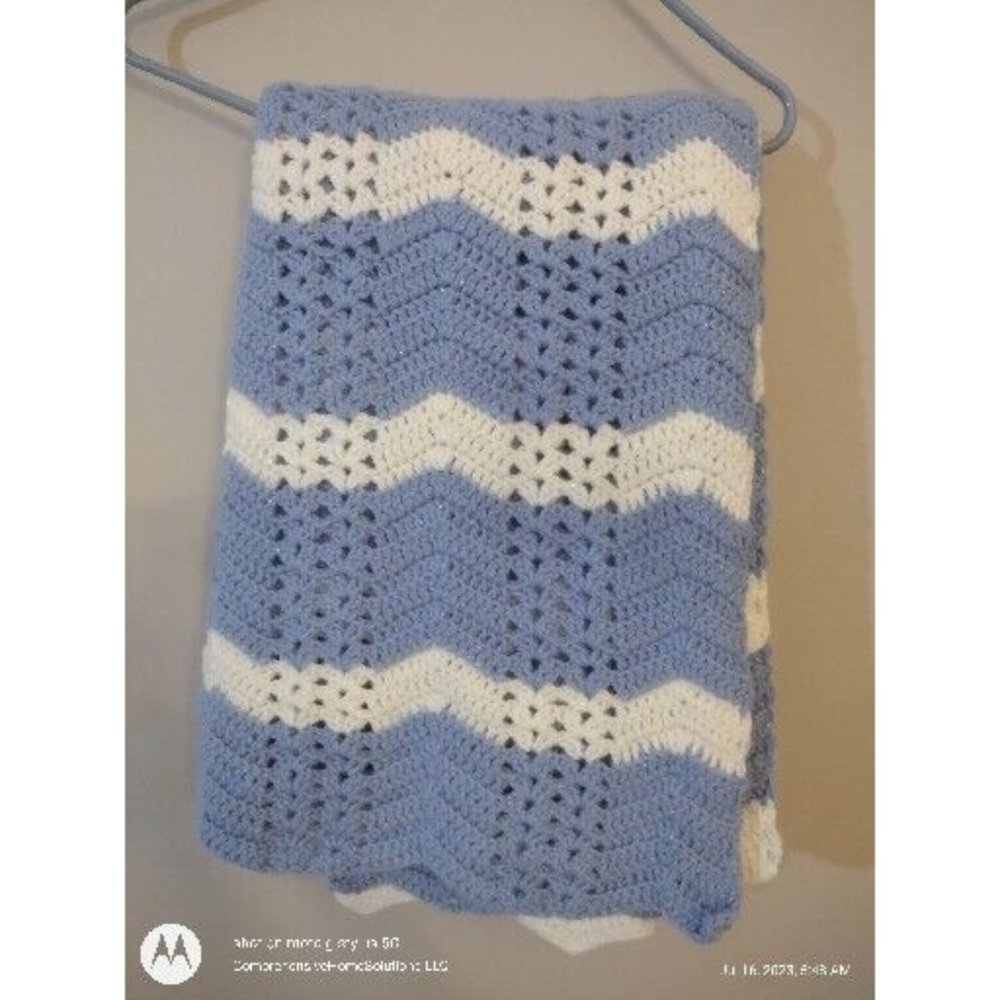 VTG hand knit afghan blanket  Lavender &White W/ Sparkles 73" X 39"